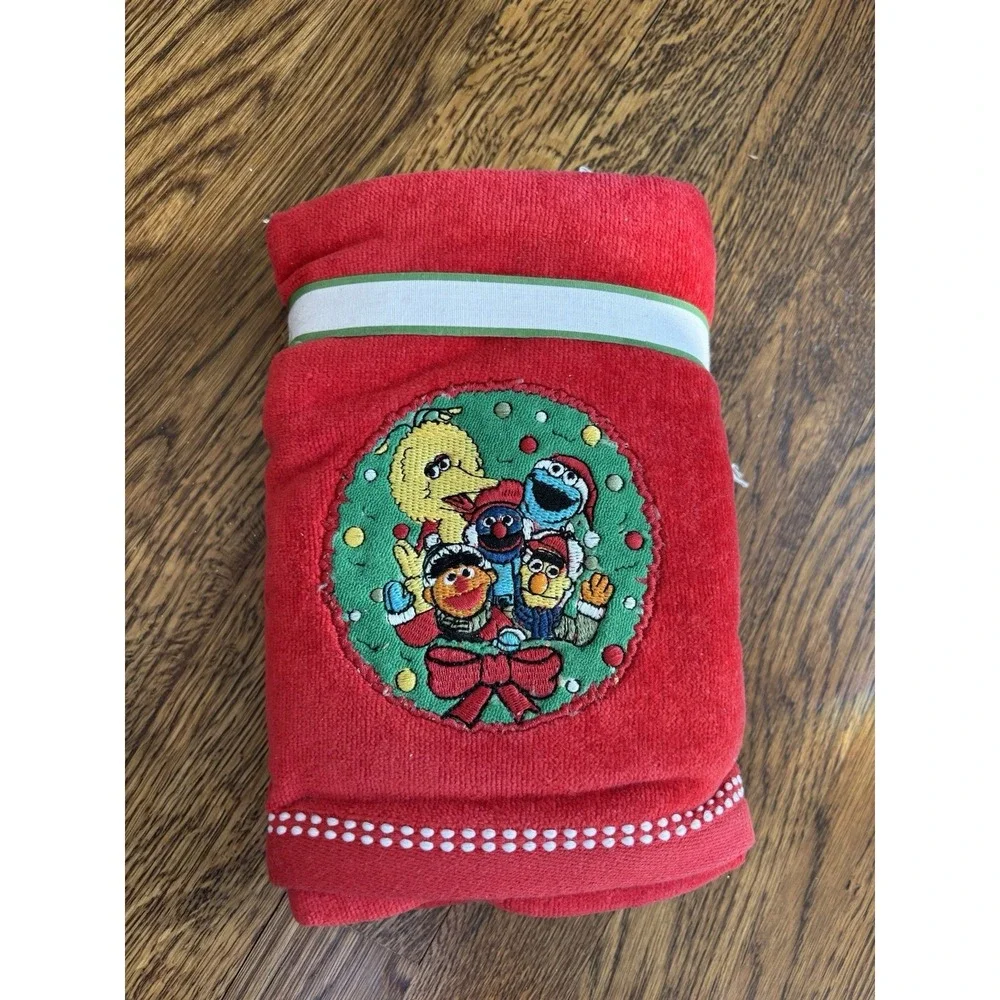 Sesame Street Red 2pk Hand Towels Christmas Holiday Big Bird Bert Ernie‎ Grover